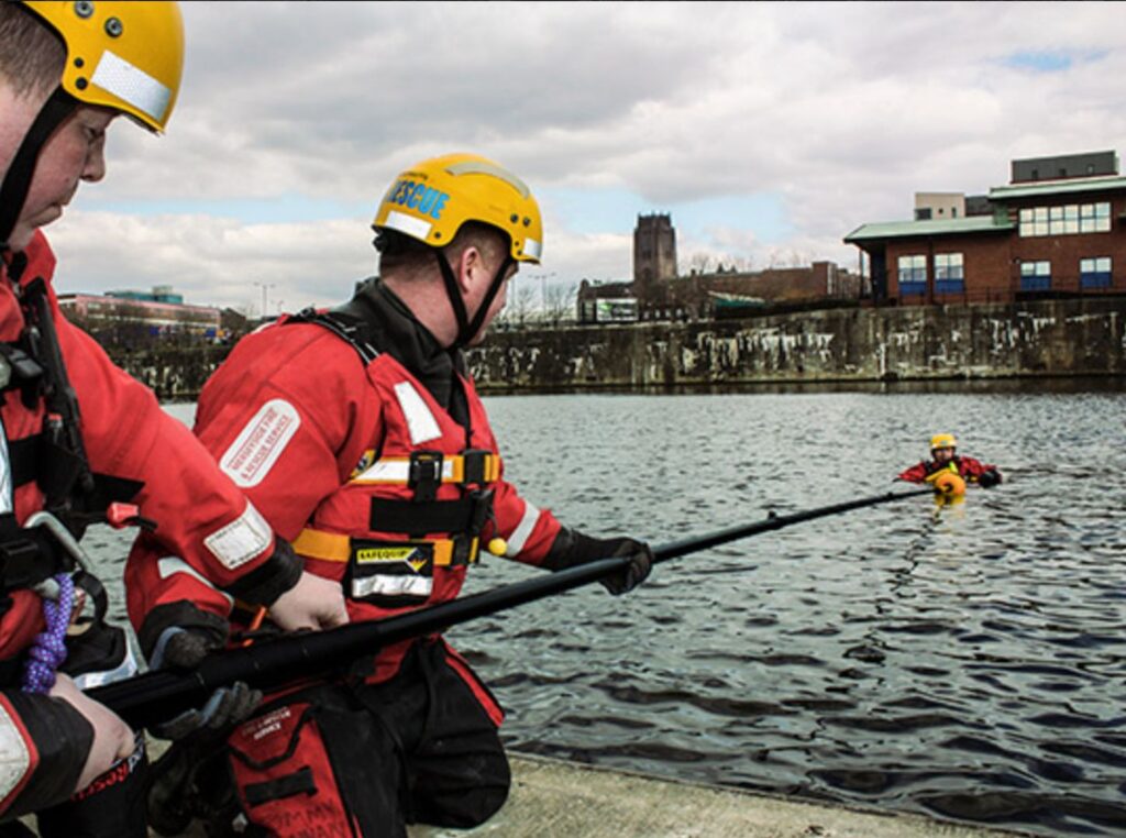 Reach and rescue 3