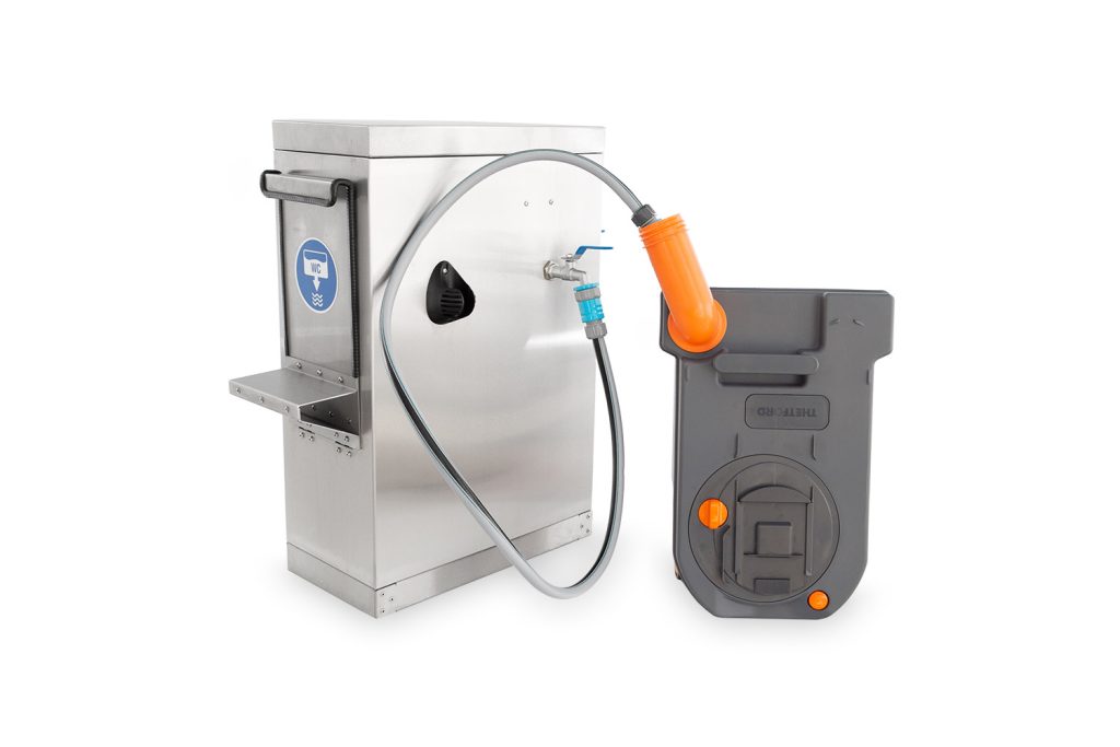 Camper-drop-zero-plukanie-kasety-WC
